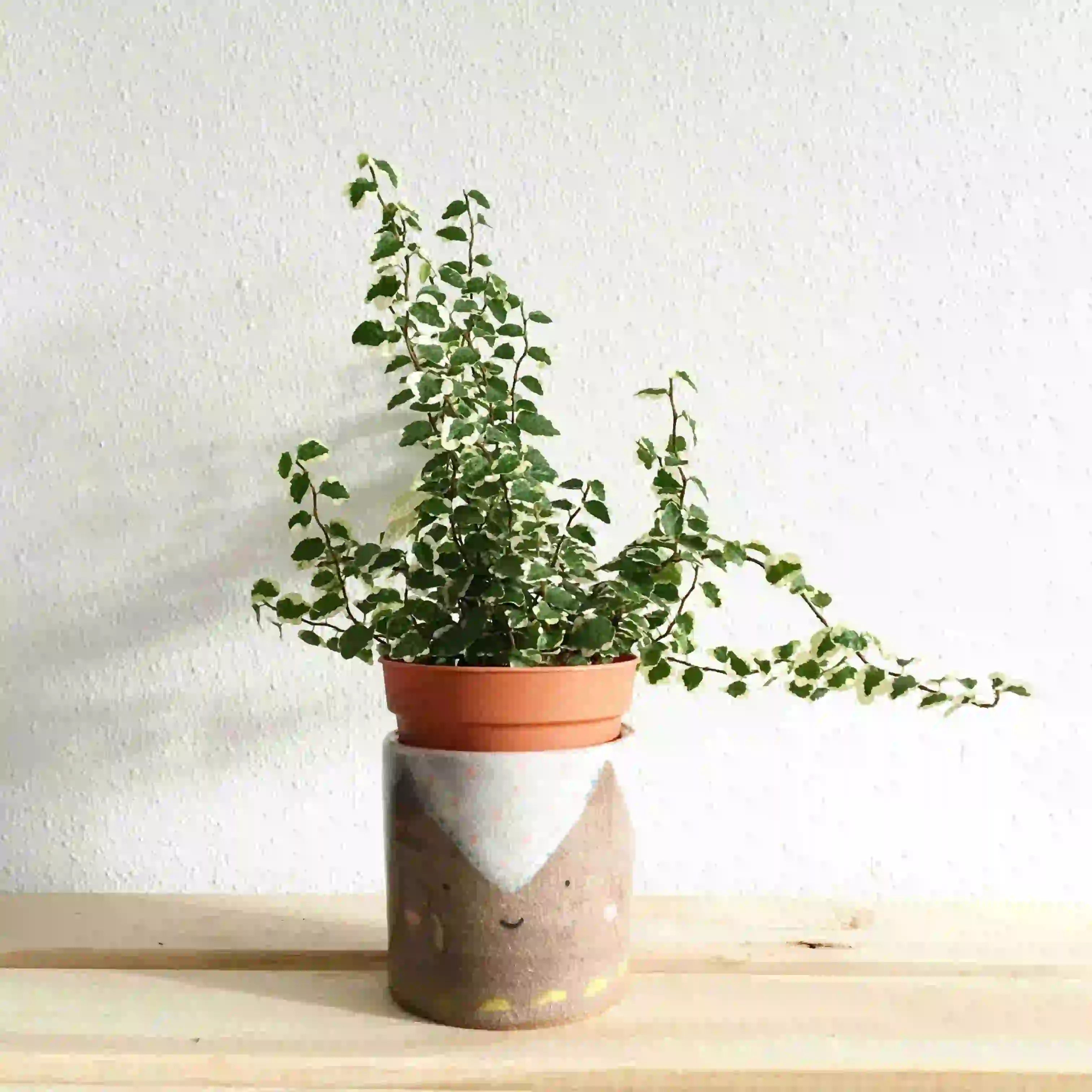 Elegant clay table decoration piece with modern minimalist design